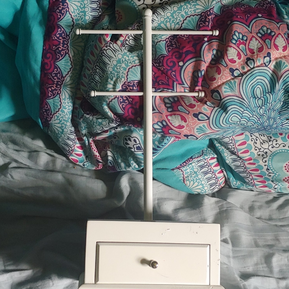Jewelry holder